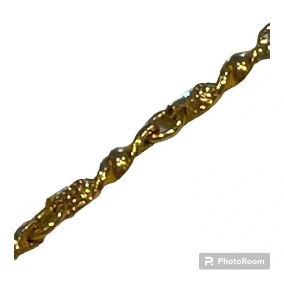 Women’s Vintage Bulova 10K Gold Plated Pendant Watch. Wind-Up. Beautiful Gold!